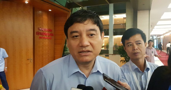 Vụ 39 người chết ở Anh: Bí thư Nghệ An Nguyễn Đắc Vinh lên tiếng Vụ 39 người chết ở Anh: Bí thư Nghệ An Nguyễn Đắc Vinh lên tiếng