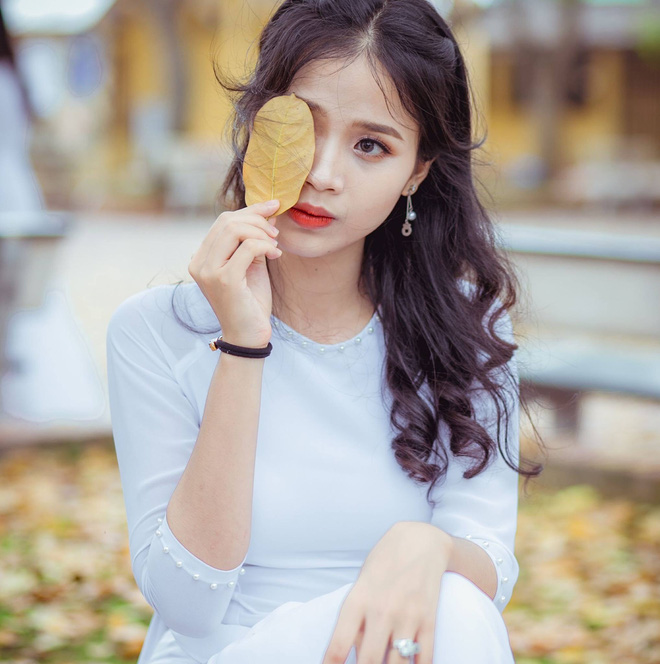 Nữ sinh Ngoại thương đang 'chiến đấu' với căn bệnh ung thư: 'Rõ ràng mình còn rất trẻ mà...' - 1 Nữ sinh Ngoại thương đang 'chiến đấu' với căn bệnh ung thư: 'Rõ ràng mình còn rất trẻ mà...' - 1