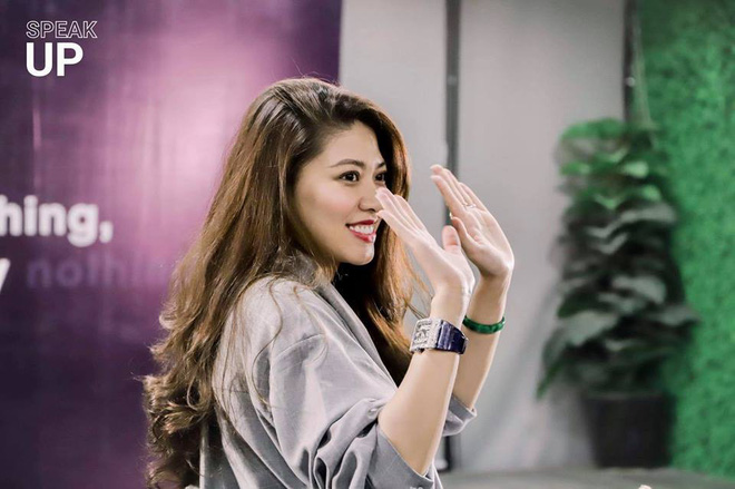 Bộ ba nữ MC chịu chơi có tiếng của VTV: Người lấy chồng giàu có như mơ, kẻ độc thân vẫn khiến bao người ngưỡng mộ - 31 Bộ ba nữ MC chịu chơi có tiếng của VTV: Người lấy chồng giàu có như mơ, kẻ độc thân vẫn khiến bao người ngưỡng mộ - 31