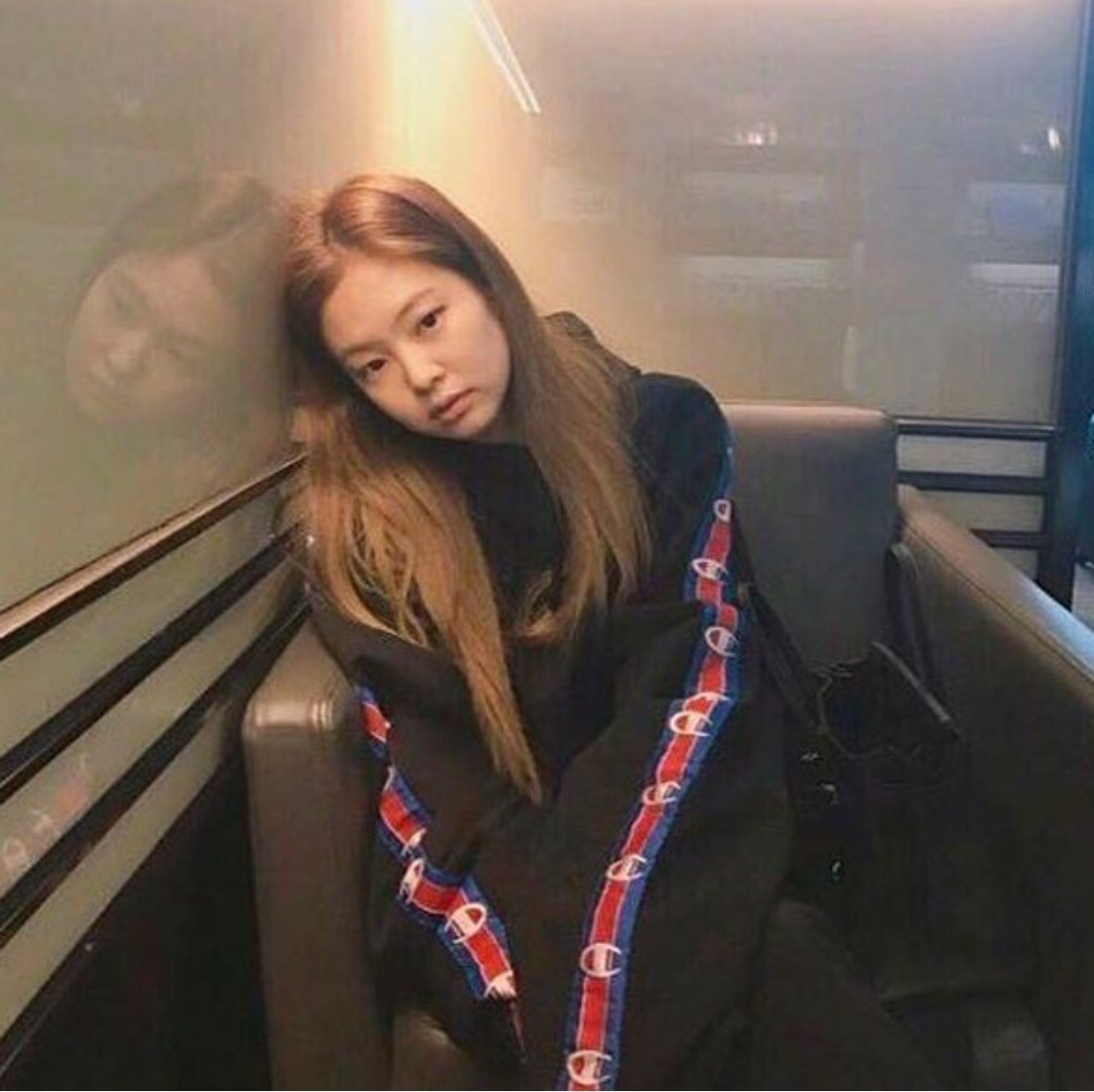 Để có được làn da đẹp phát hờn, Jennie (BLACKPINK) đã phải chăm sóc da toàn diện với 4 bí kíp sau - 6 Để có được làn da đẹp phát hờn, Jennie (BLACKPINK) đã phải chăm sóc da toàn diện với 4 bí kíp sau - 6