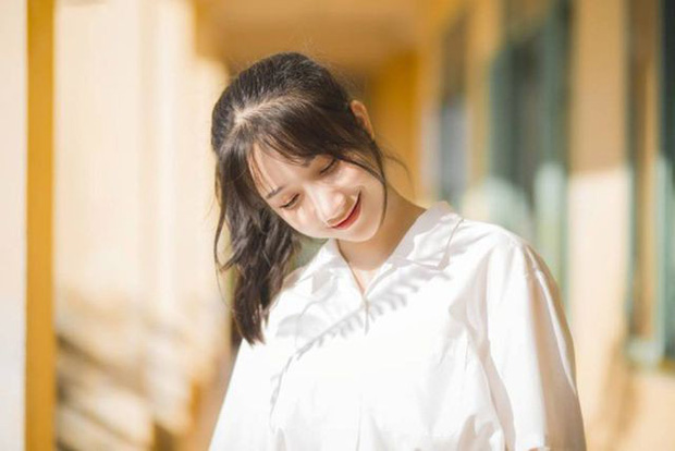 Nữ sinh trường Nhân văn xinh đẹp với chiếc mũi 'cực phẩm' được hội nam nhân liên tục nhận vơ làm 'vợ tương lai' - 7 Nữ sinh trường Nhân văn xinh đẹp với chiếc mũi 'cực phẩm' được hội nam nhân liên tục nhận vơ làm 'vợ tương lai' - 7