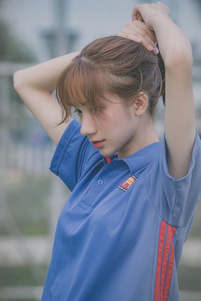 Nữ sinh trường Nhân văn xinh đẹp với chiếc mũi 'cực phẩm' được hội nam nhân liên tục nhận vơ làm 'vợ tương lai' - 5 Nữ sinh trường Nhân văn xinh đẹp với chiếc mũi 'cực phẩm' được hội nam nhân liên tục nhận vơ làm 'vợ tương lai' - 5