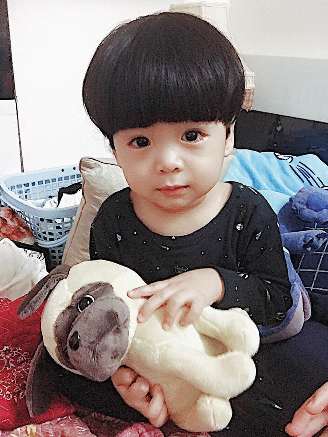 Cậu bé khiến dân mạng 'khóc thét' trước màn hóa trang Halloween như phim kinh dị, nhưng ngoài đời lại đáng yêu vô cùng! - 5 Cậu bé khiến dân mạng 'khóc thét' trước màn hóa trang Halloween như phim kinh dị, nhưng ngoài đời lại đáng yêu vô cùng! - 5