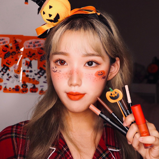 12 ý tưởng makeup xuất sắc cho đêm Halloween: Giúp bạn xinh và thần thái hút mắt mà chẳng hề hù dọa người đối diện - 8 12 ý tưởng makeup xuất sắc cho đêm Halloween: Giúp bạn xinh và thần thái hút mắt mà chẳng hề hù dọa người đối diện - 8