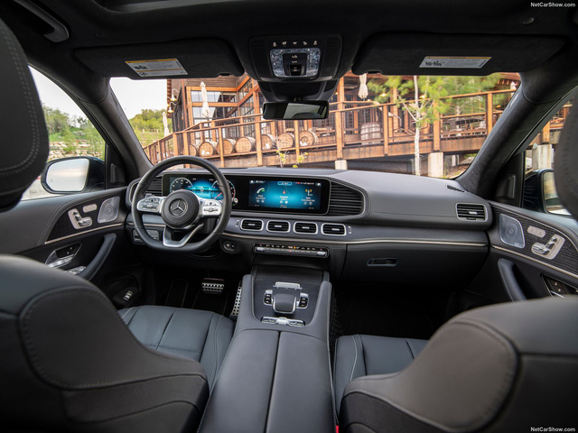 Mercedes-Benz GLS 2020 chính hãng chuẩn bị về Việt Nam có giá dự kiến hơn 4,8 tỷ đồng - 1 Mercedes-Benz GLS 2020 chính hãng chuẩn bị về Việt Nam có giá dự kiến hơn 4,8 tỷ đồng - 1