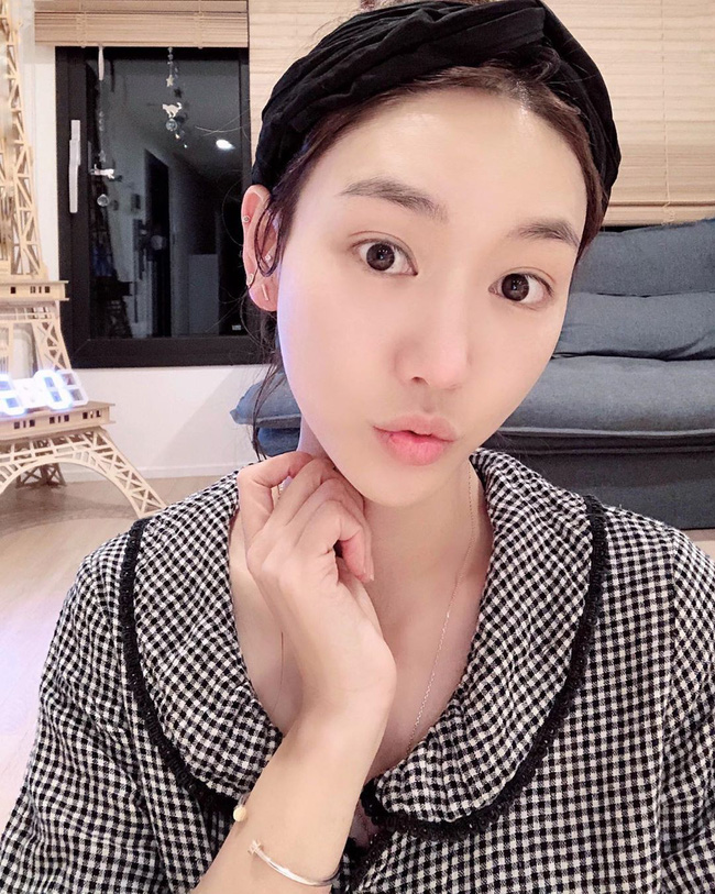 Theo bác sĩ: Đừng ham hố dùng nhiều sản phẩm skincare, chăm sóc đơn giản với vài bước sau là da đã đẹp miễn bàn - 1 Theo bác sĩ: Đừng ham hố dùng nhiều sản phẩm skincare, chăm sóc đơn giản với vài bước sau là da đã đẹp miễn bàn - 1