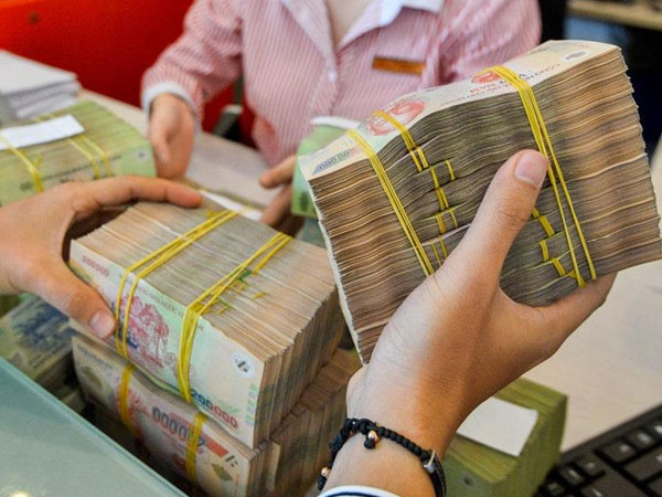 Điều tra đường dây cho vay qua mạng lãi suất 1.600% mỗi năm