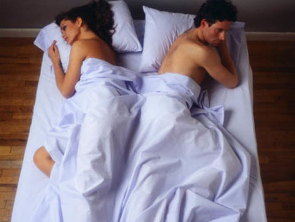 Chồng máy móc lên lịch cả chuyện yêu, còn tôi phát ngán chỉ muốn... vượt rào Chồng máy móc lên lịch cả chuyện yêu, còn tôi phát ngán chỉ muốn... vượt rào