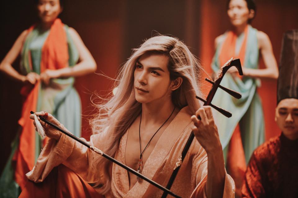 Style đơn giản nhưng 'chất phát ngất' của mỹ nam cổ trang 'Bạch Liên' Denis Đặng khiến dân mạng đổ 'rầm rầm' Style đơn giản nhưng 'chất phát ngất' của mỹ nam cổ trang 'Bạch Liên' Denis Đặng khiến dân mạng đổ 'rầm rầm'