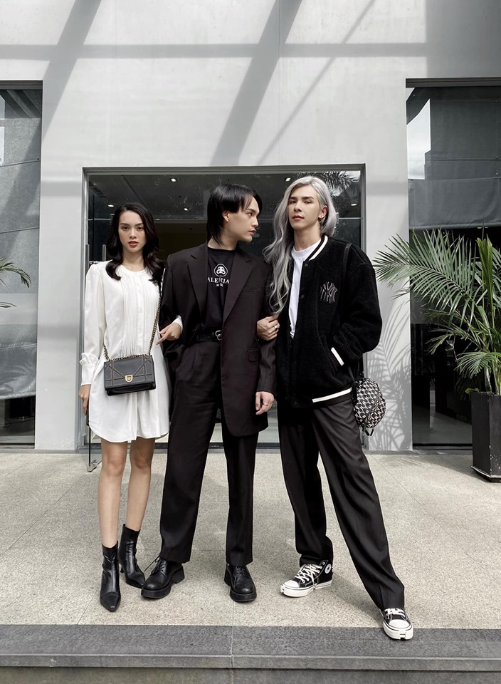 Style đơn giản nhưng 'chất phát ngất' của mỹ nam cổ trang 'Bạch Liên' Denis Đặng khiến dân mạng đổ 'rầm rầm' - 4 Style đơn giản nhưng 'chất phát ngất' của mỹ nam cổ trang 'Bạch Liên' Denis Đặng khiến dân mạng đổ 'rầm rầm' - 4