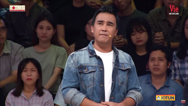 MC Quyền Linh rơi nước mắt nghẹn ngào: 'Nhà tôi cháy, mọi thứ cháy hết, chẳng còn gì' - 1 MC Quyền Linh rơi nước mắt nghẹn ngào: 'Nhà tôi cháy, mọi thứ cháy hết, chẳng còn gì' - 1