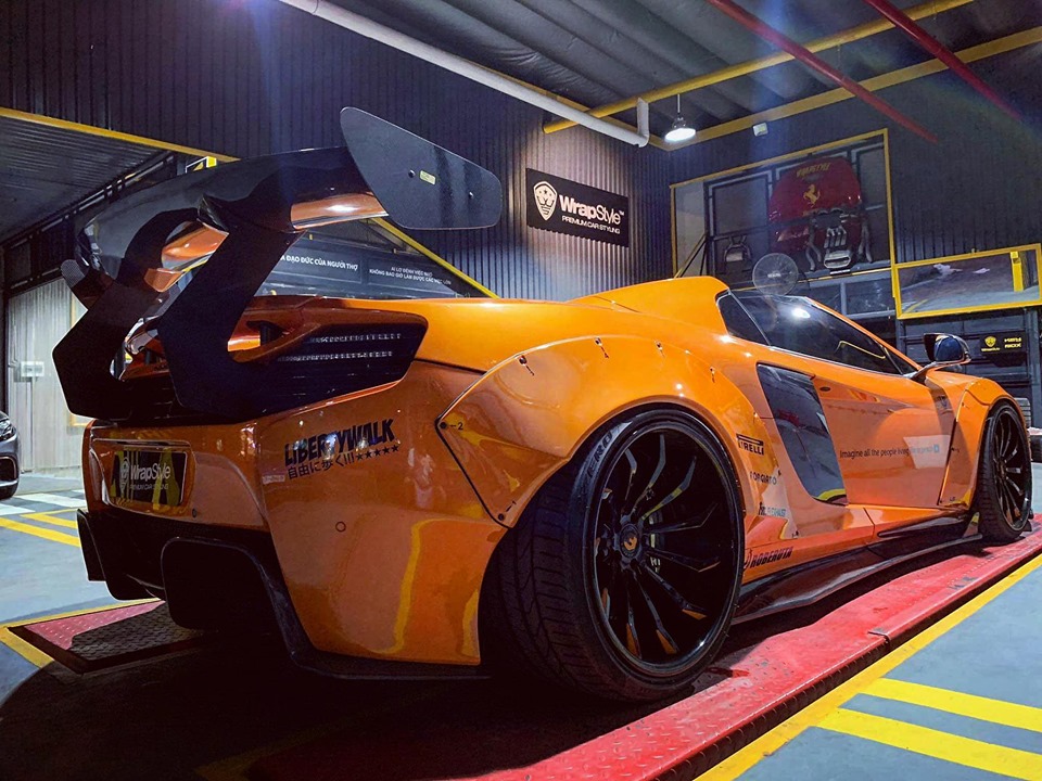 McLaren 650S Spider độ Liberty Walk lộ diện - 2 McLaren 650S Spider độ Liberty Walk lộ diện - 2