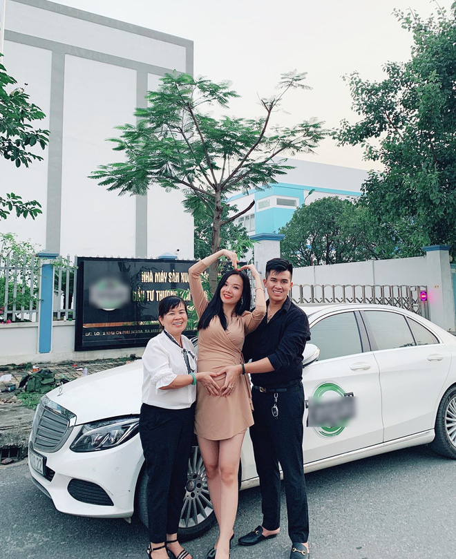CĐV Việt xinh đẹp từng được truyền hình Hàn Quốc phỏng vấn gây bất ngờ khi khoe ảnh bầu 6 tháng ở tuổi 22 - 11 CĐV Việt xinh đẹp từng được truyền hình Hàn Quốc phỏng vấn gây bất ngờ khi khoe ảnh bầu 6 tháng ở tuổi 22 - 11
