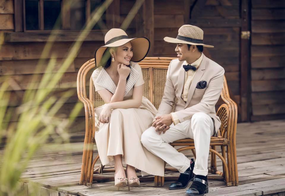 Giữa lúc tin đồn rạn nứt hôn nhân chưa kịp lắng xuống, Ngọc Lan và Thanh Bình đồng loạt đăng status tâm trạng khiến người hâm mộ hoang mang Giữa lúc tin đồn rạn nứt hôn nhân chưa kịp lắng xuống, Ngọc Lan và Thanh Bình đồng loạt đăng status tâm trạng khiến người hâm mộ hoang mang