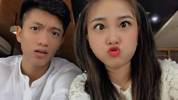 Người yêu bất ngờ tiết lộ cách tán gái 'thời cổ đại' của Văn Đức hồi mới quen khiến dân tình được một phen 'mở mang tầm mắt' Người yêu bất ngờ tiết lộ cách tán gái 'thời cổ đại' của Văn Đức hồi mới quen khiến dân tình được một phen 'mở mang tầm mắt'