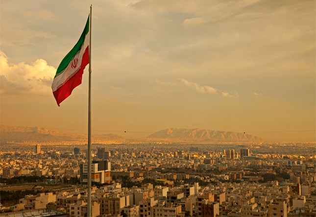 Iran phát hiện mỏ dầu có trữ lượng 53 tỷ thùng Iran phát hiện mỏ dầu có trữ lượng 53 tỷ thùng