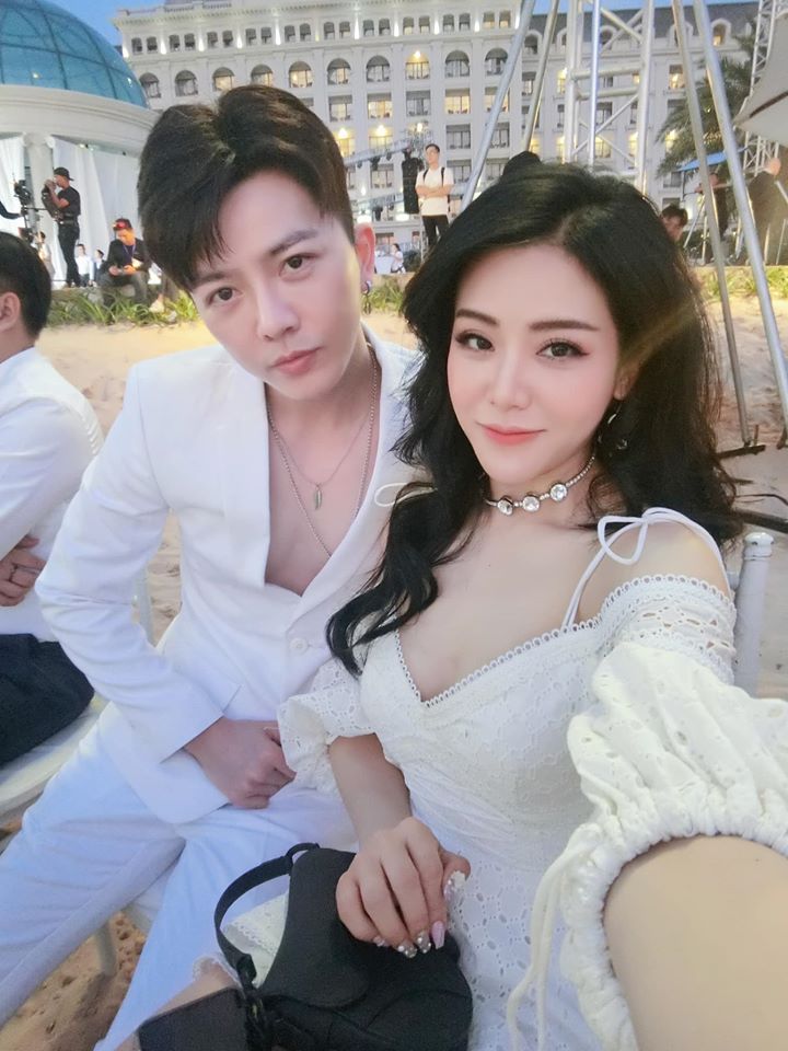 Không bõ công chờ đợi, cuối cùng em gái Ông Cao Thắng cũng chịu đăng hình cưới xinh đẹp bên anh trai và chị dâu ở Phú Quốc rồi - 10 Không bõ công chờ đợi, cuối cùng em gái Ông Cao Thắng cũng chịu đăng hình cưới xinh đẹp bên anh trai và chị dâu ở Phú Quốc rồi - 10