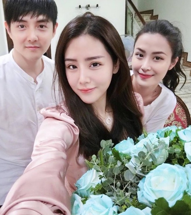 Không bõ công chờ đợi, cuối cùng em gái Ông Cao Thắng cũng chịu đăng hình cưới xinh đẹp bên anh trai và chị dâu ở Phú Quốc rồi - 3 Không bõ công chờ đợi, cuối cùng em gái Ông Cao Thắng cũng chịu đăng hình cưới xinh đẹp bên anh trai và chị dâu ở Phú Quốc rồi - 3