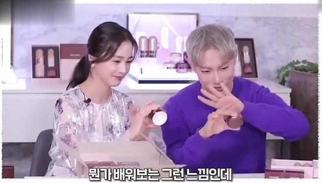 Kim Tae Hee thần thái rạng rỡ sau hơn 1 tháng ‘ở ẩn’ sinh con - 1 Kim Tae Hee thần thái rạng rỡ sau hơn 1 tháng ‘ở ẩn’ sinh con - 1