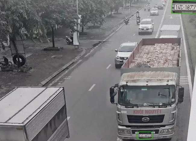 Phạt nguội gần 350 phương tiện đi vào làn BRT Phạt nguội gần 350 phương tiện đi vào làn BRT