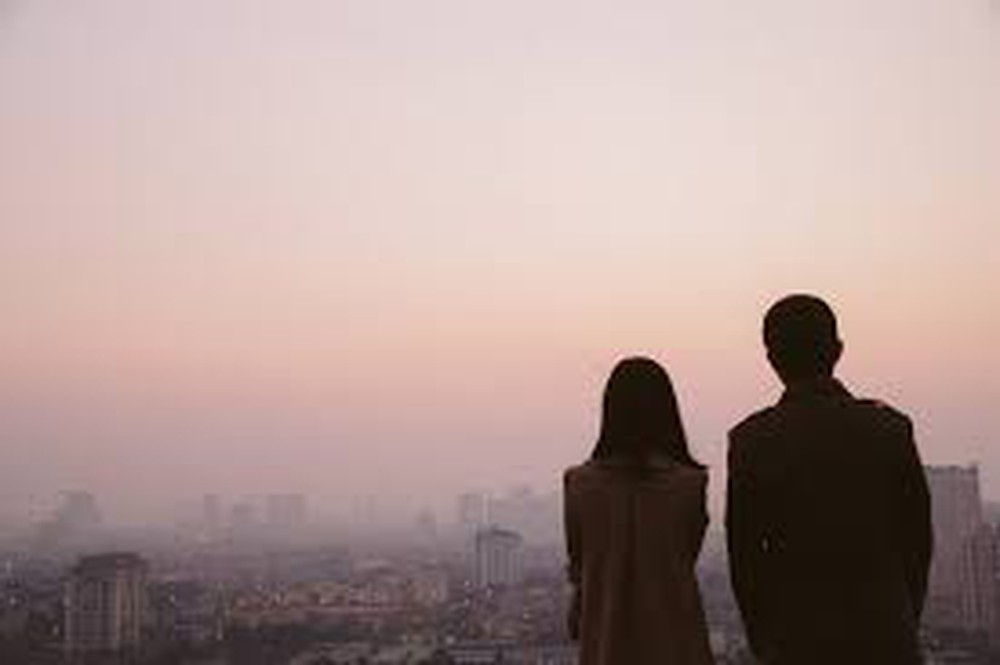 Cô ấy sắp lấy chồng nhưng nửa đêm nhắn tin nhớ tôi Cô ấy sắp lấy chồng nhưng nửa đêm nhắn tin nhớ tôi