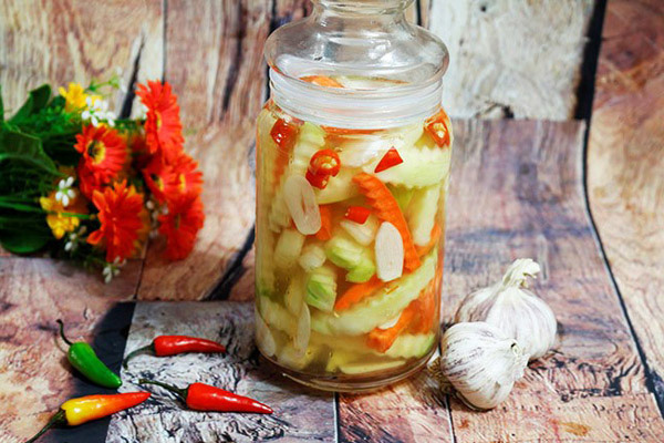 Dù su hào được mệnh danh là 'thần dược' của mùa Đông nhưng nếu bạn ăn nó theo cách này thì còn rước bệnh hại thân - 2 Dù su hào được mệnh danh là 'thần dược' của mùa Đông nhưng nếu bạn ăn nó theo cách này thì còn rước bệnh hại thân - 2