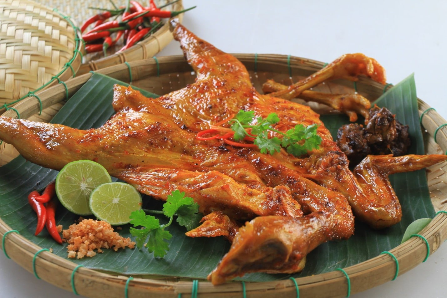 Những bệnh nào nên kiêng ăn thịt gà? - 3 Những bệnh nào nên kiêng ăn thịt gà? - 3