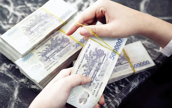 Kênh vay tiêu dùng online của ngân hàng 'lấn át' công ty tài chính Kênh vay tiêu dùng online của ngân hàng 'lấn át' công ty tài chính