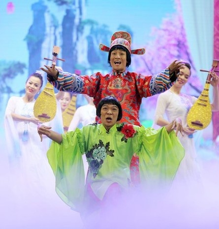 Đỗ Duy Nam, Trung ruồi nói về Táo quân: 'Chưa nhận được thông tin chương trình dừng phát, nếu dừng lại thì nghệ sĩ sốc quá'! - 10 Đỗ Duy Nam, Trung ruồi nói về Táo quân: 'Chưa nhận được thông tin chương trình dừng phát, nếu dừng lại thì nghệ sĩ sốc quá'! - 10