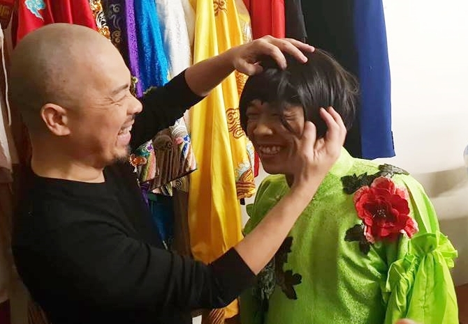 Đỗ Duy Nam, Trung ruồi nói về Táo quân: 'Chưa nhận được thông tin chương trình dừng phát, nếu dừng lại thì nghệ sĩ sốc quá'! - 11 Đỗ Duy Nam, Trung ruồi nói về Táo quân: 'Chưa nhận được thông tin chương trình dừng phát, nếu dừng lại thì nghệ sĩ sốc quá'! - 11