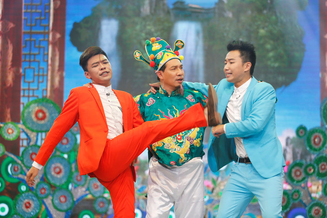 Đỗ Duy Nam, Trung ruồi nói về Táo quân: 'Chưa nhận được thông tin chương trình dừng phát, nếu dừng lại thì nghệ sĩ sốc quá'! - 5 Đỗ Duy Nam, Trung ruồi nói về Táo quân: 'Chưa nhận được thông tin chương trình dừng phát, nếu dừng lại thì nghệ sĩ sốc quá'! - 5