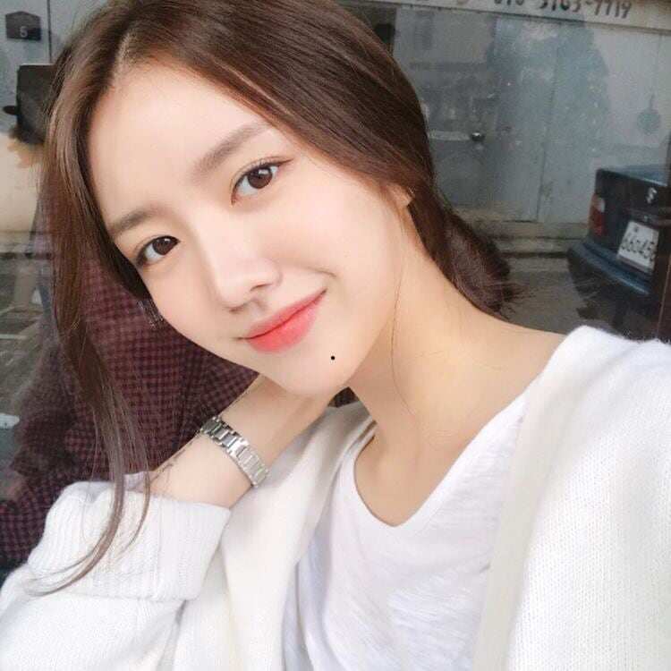 Phụ nữ sở hữu nốt ruồi ở 4 vị trí này có tướng vượng phu ích tử, chồng làm nên nghiệp lớn, con sớm thành công - 3 Phụ nữ sở hữu nốt ruồi ở 4 vị trí này có tướng vượng phu ích tử, chồng làm nên nghiệp lớn, con sớm thành công - 3