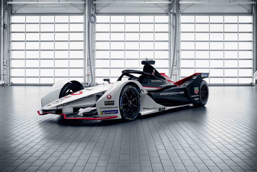 Porsche ra mắt xe đua chạy điện cho giải đua Formula E - 2 Porsche ra mắt xe đua chạy điện cho giải đua Formula E - 2