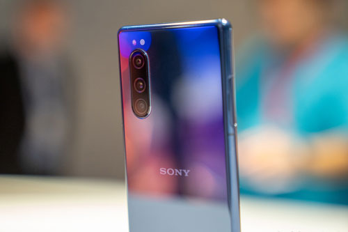 Sony Xperia 5 sắp được bán tại Việt Nam, giá cao hơn cả iPhone 11 - 2 Sony Xperia 5 sắp được bán tại Việt Nam, giá cao hơn cả iPhone 11 - 2