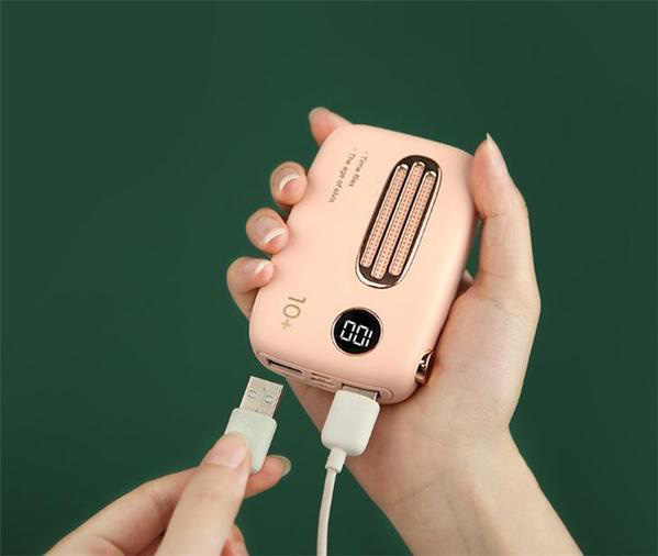 Xiaomi ra mắt sạc dự phòng kiêm đài FM, giá chỉ 455.000 đồng Xiaomi ra mắt sạc dự phòng kiêm đài FM, giá chỉ 455.000 đồng
