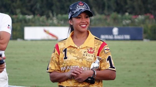 Công chúa Brunei thi đấu tại Sea Games 30 khiến nhiều người ghen tị vì giàu, giỏi, đẹp - 3 Công chúa Brunei thi đấu tại Sea Games 30 khiến nhiều người ghen tị vì giàu, giỏi, đẹp - 3