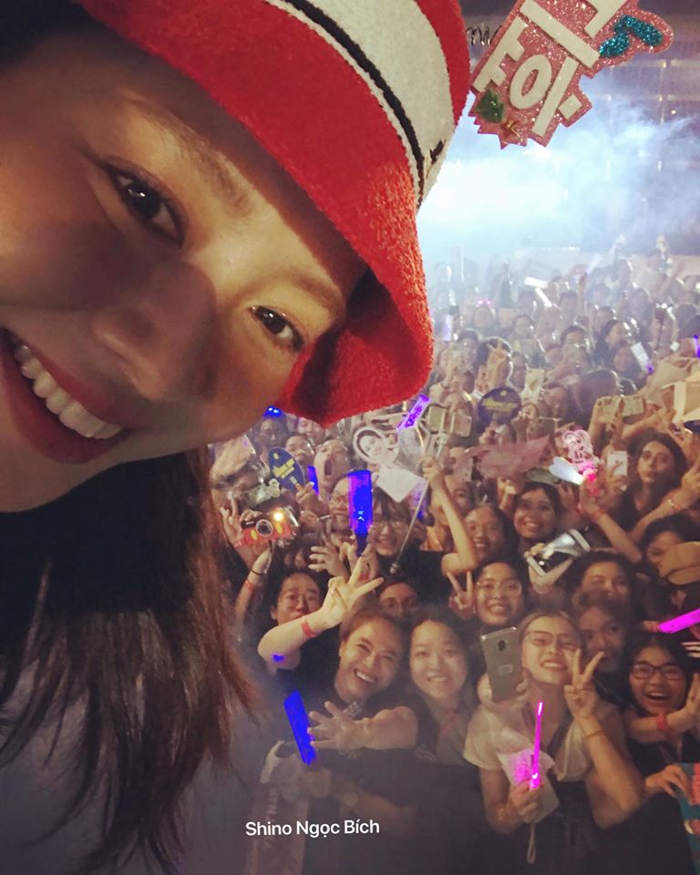 Loạt 'fan cứng' khoe thành quả sau một đêm 'đu đưa' tại fanmeeting Running Man - 3 Loạt 'fan cứng' khoe thành quả sau một đêm 'đu đưa' tại fanmeeting Running Man - 3