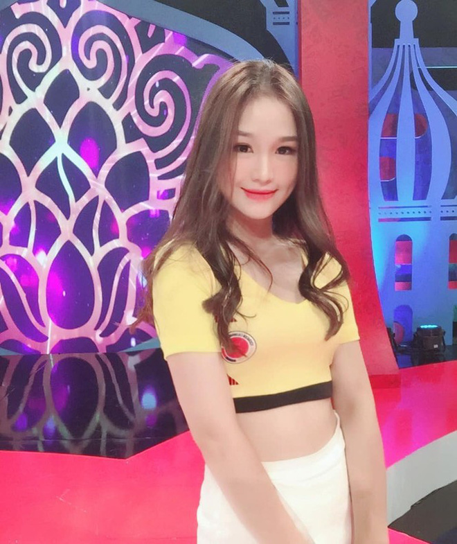 Nhan sắc gợi cảm của 'hot girl World Cup' bị đồn là bạn gái tiền vệ Hoàng Đức - 2 Nhan sắc gợi cảm của 'hot girl World Cup' bị đồn là bạn gái tiền vệ Hoàng Đức - 2
