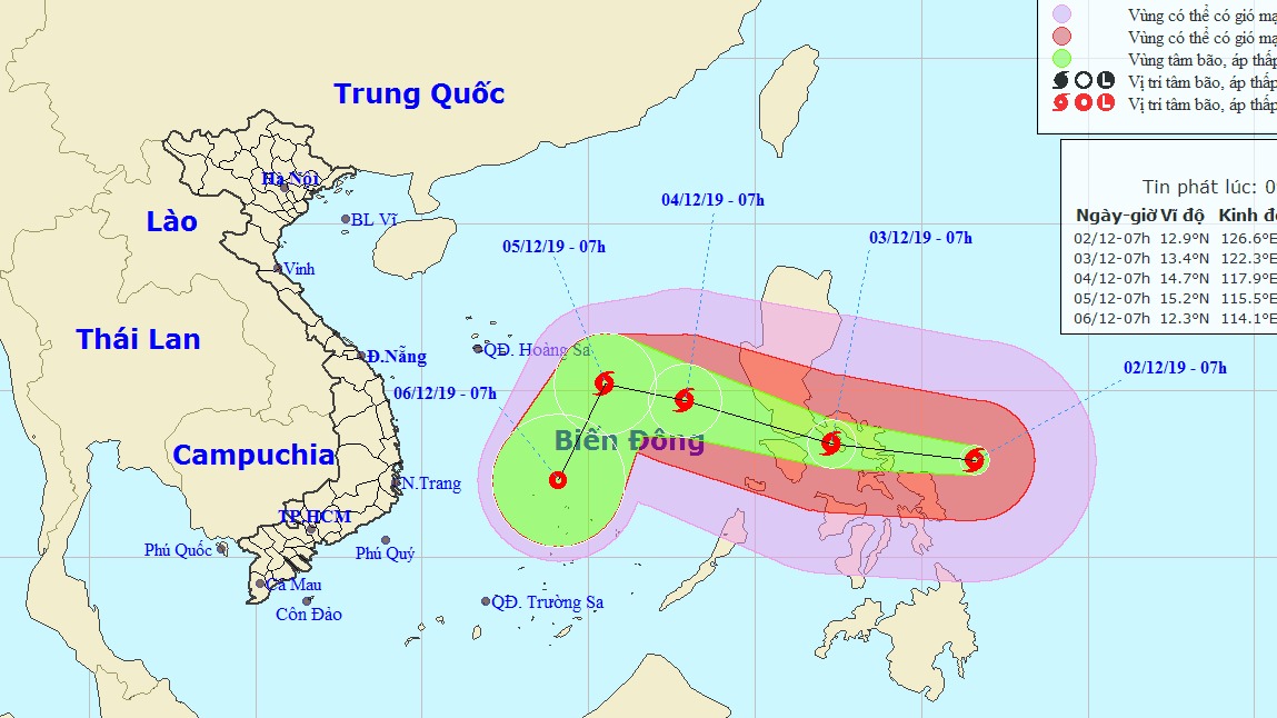 Philippines sơ tán 100.000 người dân do bão Kammuri Philippines sơ tán 100.000 người dân do bão Kammuri
