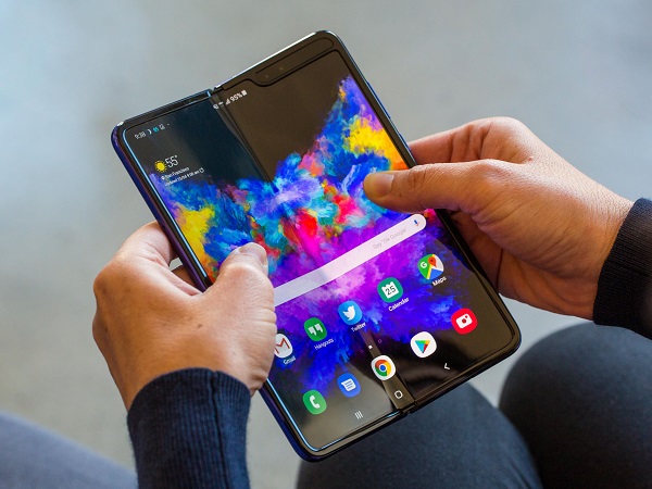Galaxy Fold mở bán đợt hai, giá 50 triệu Đồng Galaxy Fold mở bán đợt hai, giá 50 triệu Đồng