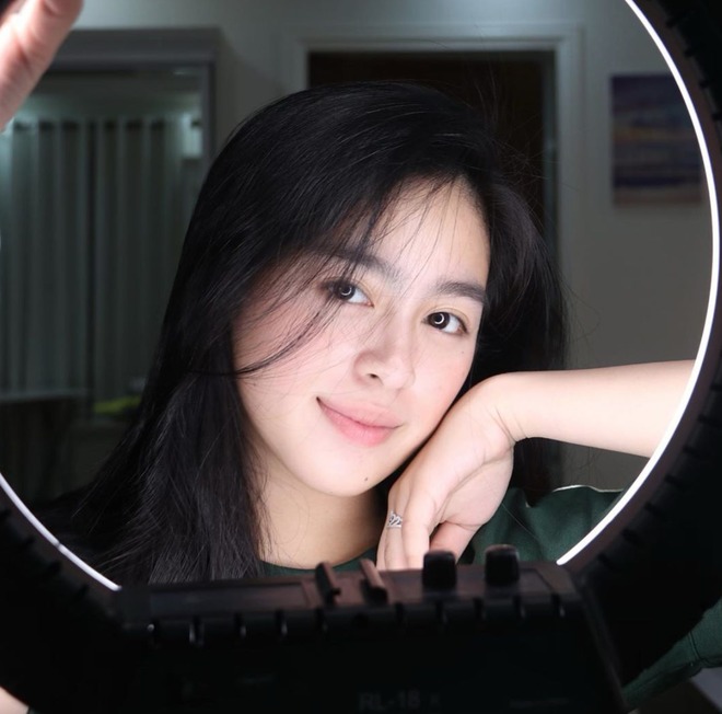 Lộng lẫy như một nàng công chúa trong tiệc sinh nhật nhưng ít ai ngờ, tiểu thư nhà siêu giàu Philippines đời thường lại vô cùng giản dị - 8 Lộng lẫy như một nàng công chúa trong tiệc sinh nhật nhưng ít ai ngờ, tiểu thư nhà siêu giàu Philippines đời thường lại vô cùng giản dị - 8