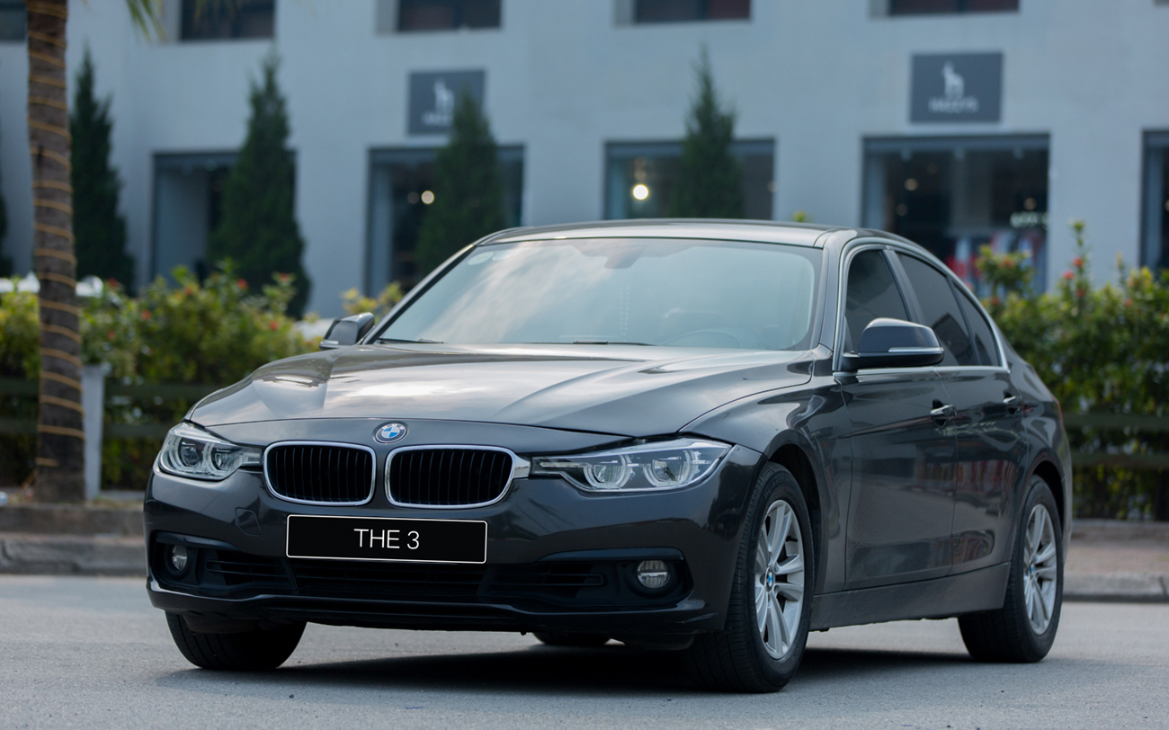 Bảng giá xe BMW tháng 12: Ưu đãi 'sập sàn' lên đến 300 triệu đồng Bảng giá xe BMW tháng 12: Ưu đãi 'sập sàn' lên đến 300 triệu đồng