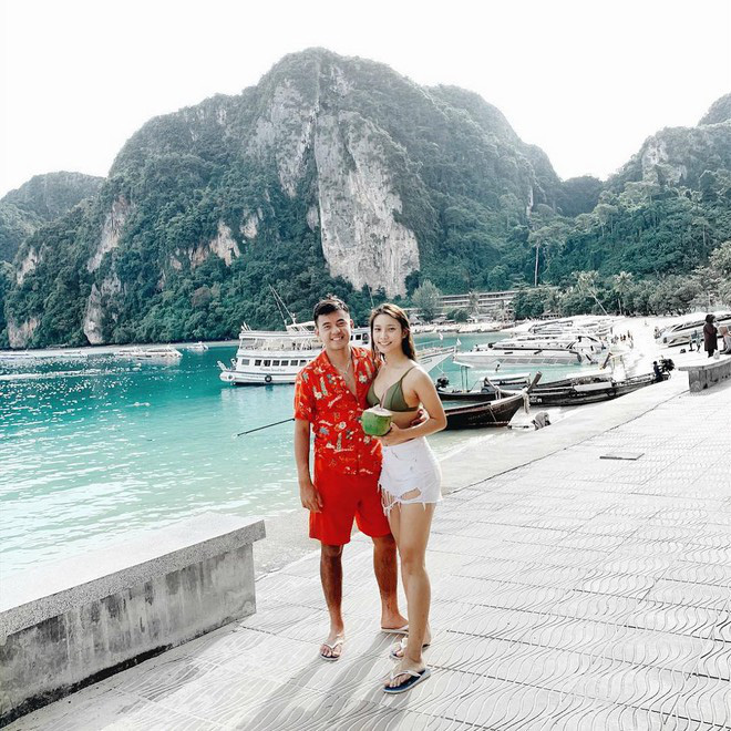 Người yêu mới của nam thần quần vợt Lý Hoàng Nam: Chân dài miên man, thần thái ngút trời - 6 Người yêu mới của nam thần quần vợt Lý Hoàng Nam: Chân dài miên man, thần thái ngút trời - 6