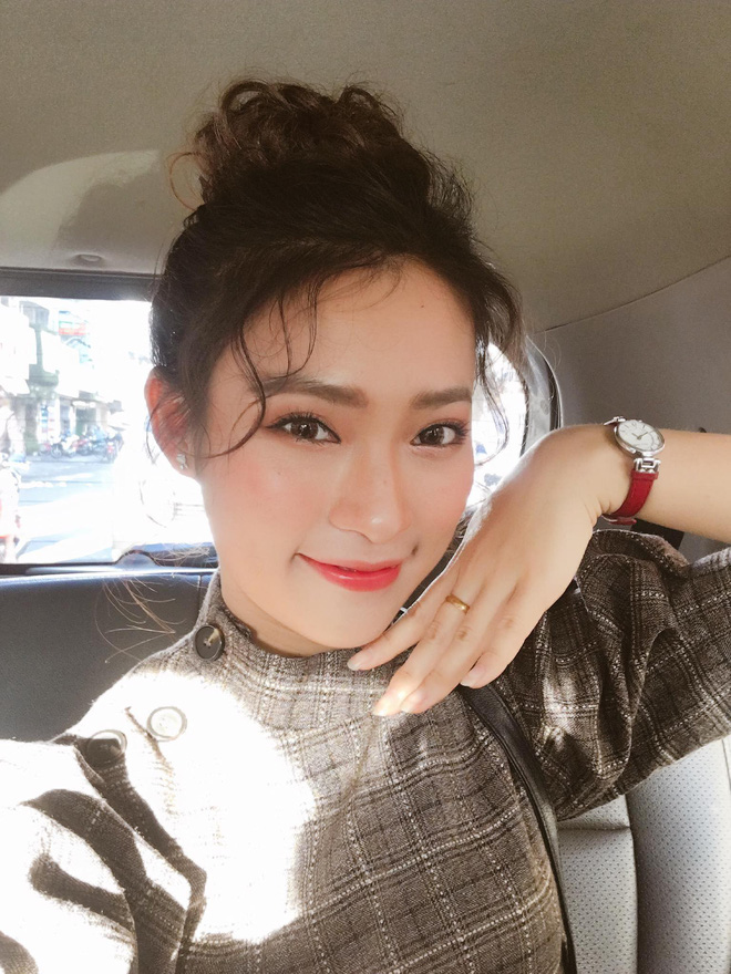 Chặt chém hàng nghệ sĩ Quốc tế nổi tiếng trên thảm đỏ với 4 ngoại ngữ liên tục, Khánh Vy được cư dân mạng khen không tiếc lời - 1 Chặt chém hàng nghệ sĩ Quốc tế nổi tiếng trên thảm đỏ với 4 ngoại ngữ liên tục, Khánh Vy được cư dân mạng khen không tiếc lời - 1
