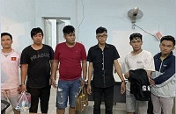 Bắt băng nhóm giả danh CSHS để cướp xe máy, chiếm đoạt tiền: Tài sản bất minh nên nạn nhân đành 'ngậm bồ hòn'? Bắt băng nhóm giả danh CSHS để cướp xe máy, chiếm đoạt tiền: Tài sản bất minh nên nạn nhân đành 'ngậm bồ hòn'?