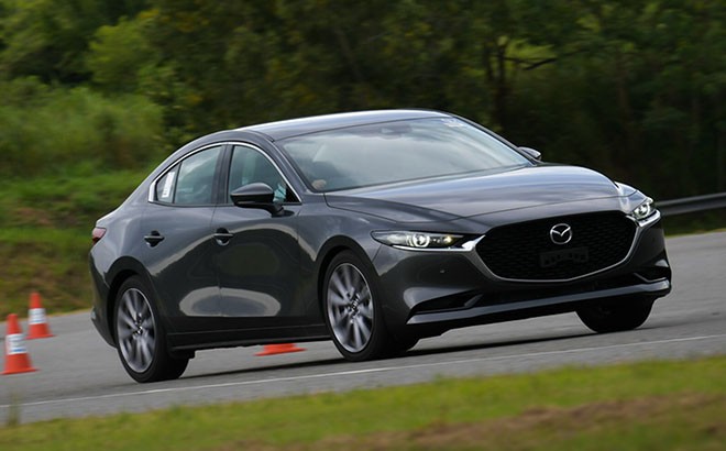 Bảng giá xe ô tô Mazda tháng 12: Hứa hẹn đợt giảm sâu kế tiếp - 1 Bảng giá xe ô tô Mazda tháng 12: Hứa hẹn đợt giảm sâu kế tiếp - 1