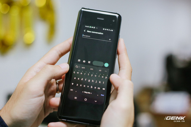 Giải mã chiếc Galaxy Fold đắt đỏ mà vẫn 'cháy hàng' ở Việt Nam - 2 Giải mã chiếc Galaxy Fold đắt đỏ mà vẫn 'cháy hàng' ở Việt Nam - 2