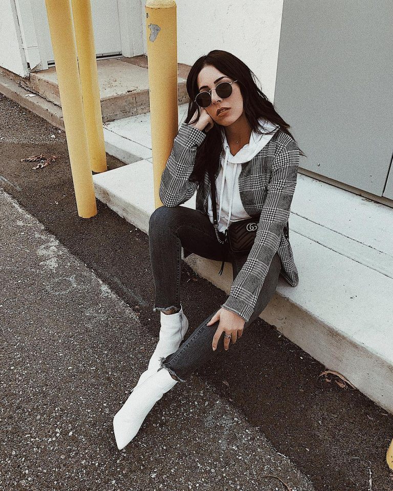 Chắc hẳn chị em sở hữu vài đôi boots, nhưng diện thế nào cho sang, phong cách không phải ai cũng biết - 7 Chắc hẳn chị em sở hữu vài đôi boots, nhưng diện thế nào cho sang, phong cách không phải ai cũng biết - 7