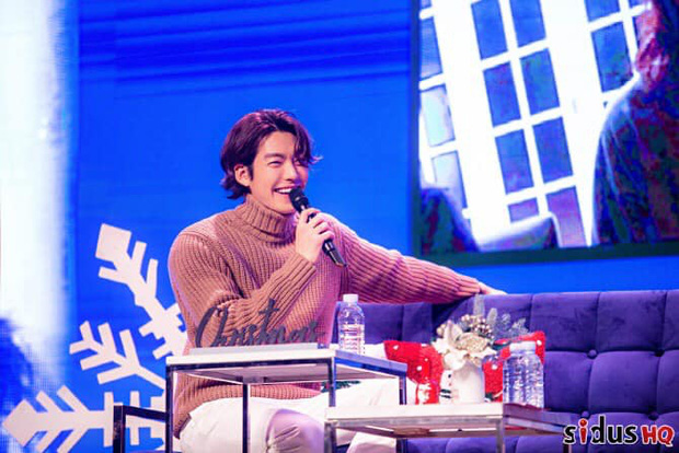 Kim Woo Bin trở lại với ngoại hình đỉnh cao trong fanmeeting sau hơn 2 năm ở ẩn hoàn toàn để điều trị ung thư - 5 Kim Woo Bin trở lại với ngoại hình đỉnh cao trong fanmeeting sau hơn 2 năm ở ẩn hoàn toàn để điều trị ung thư - 5