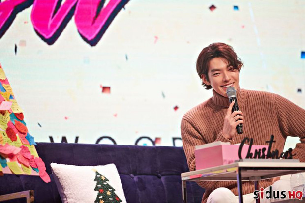 Kim Woo Bin trở lại với ngoại hình đỉnh cao trong fanmeeting sau hơn 2 năm ở ẩn hoàn toàn để điều trị ung thư - 6 Kim Woo Bin trở lại với ngoại hình đỉnh cao trong fanmeeting sau hơn 2 năm ở ẩn hoàn toàn để điều trị ung thư - 6